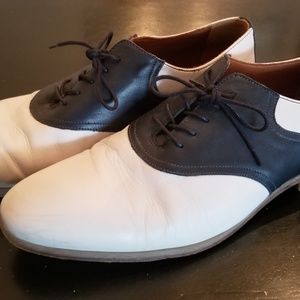 Mr B's / Aldo spectator navy and white 13